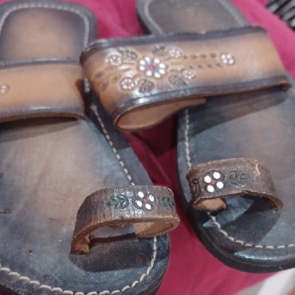 Embroidered Brown Leather Flats